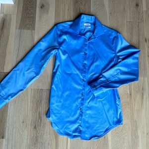 NWOT Calvin Klein men’s blue button down dress shirt